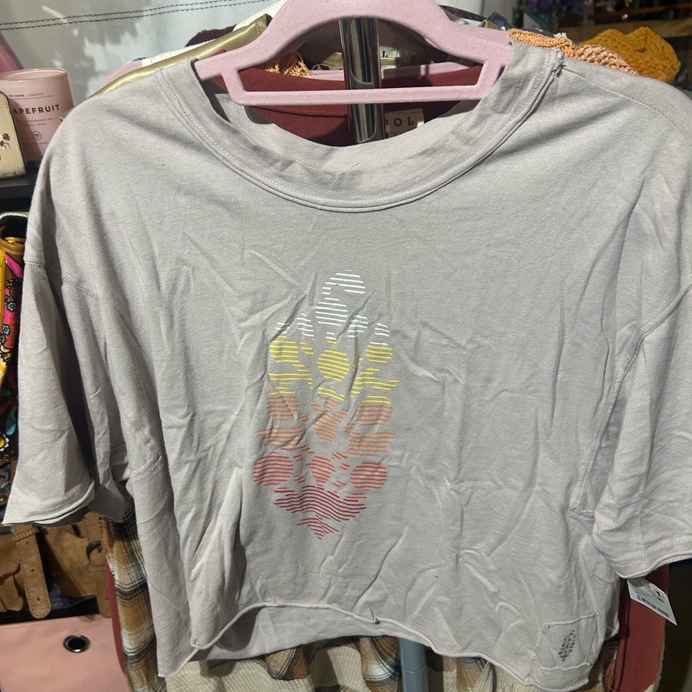 🚨🚨🚨SOLD🚨🚨🚨Free People Gray Graphic Women Top
NWT